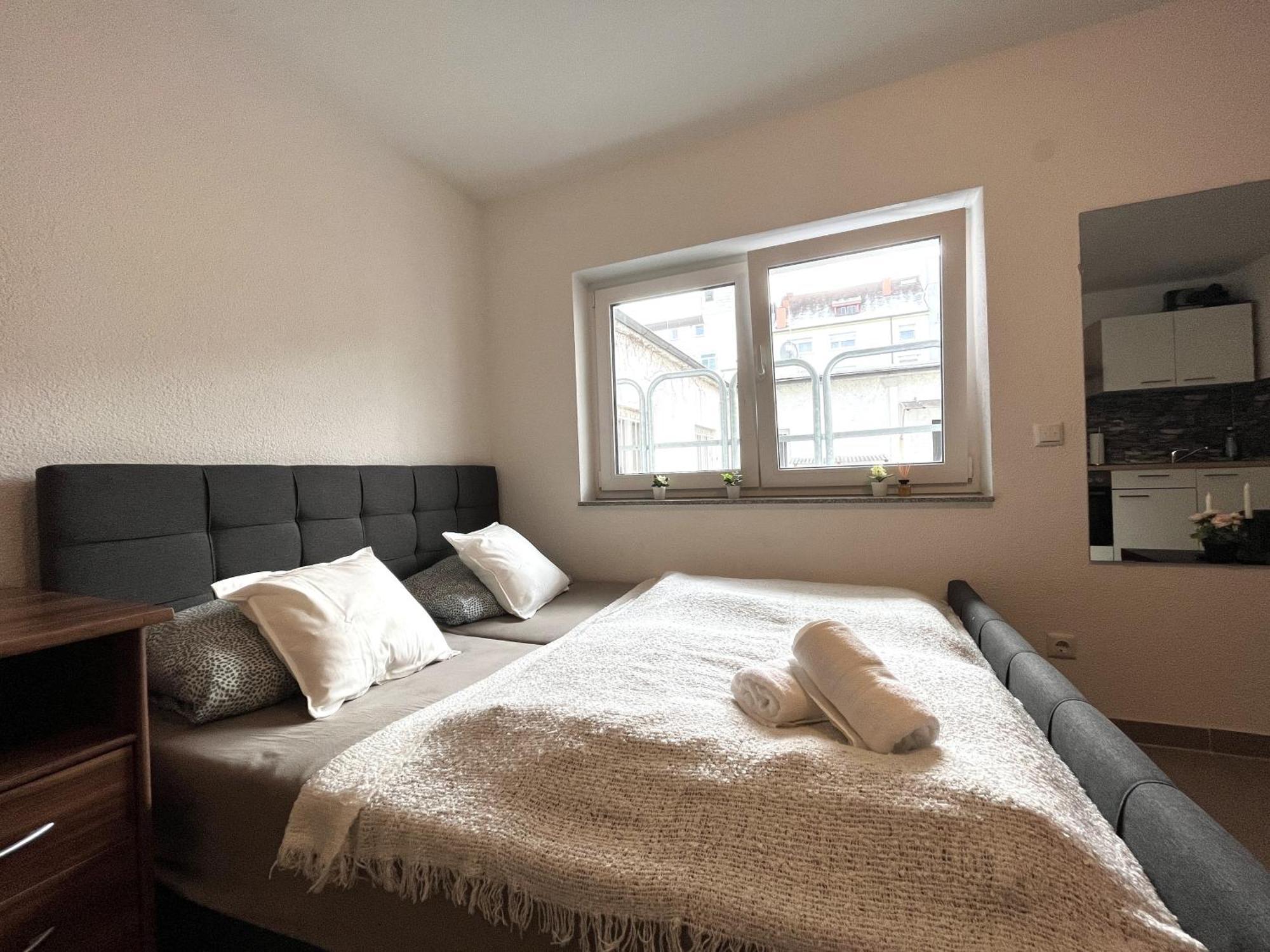 Simplex Apartments Am Europaplatz Karlsruhe Zimmer foto