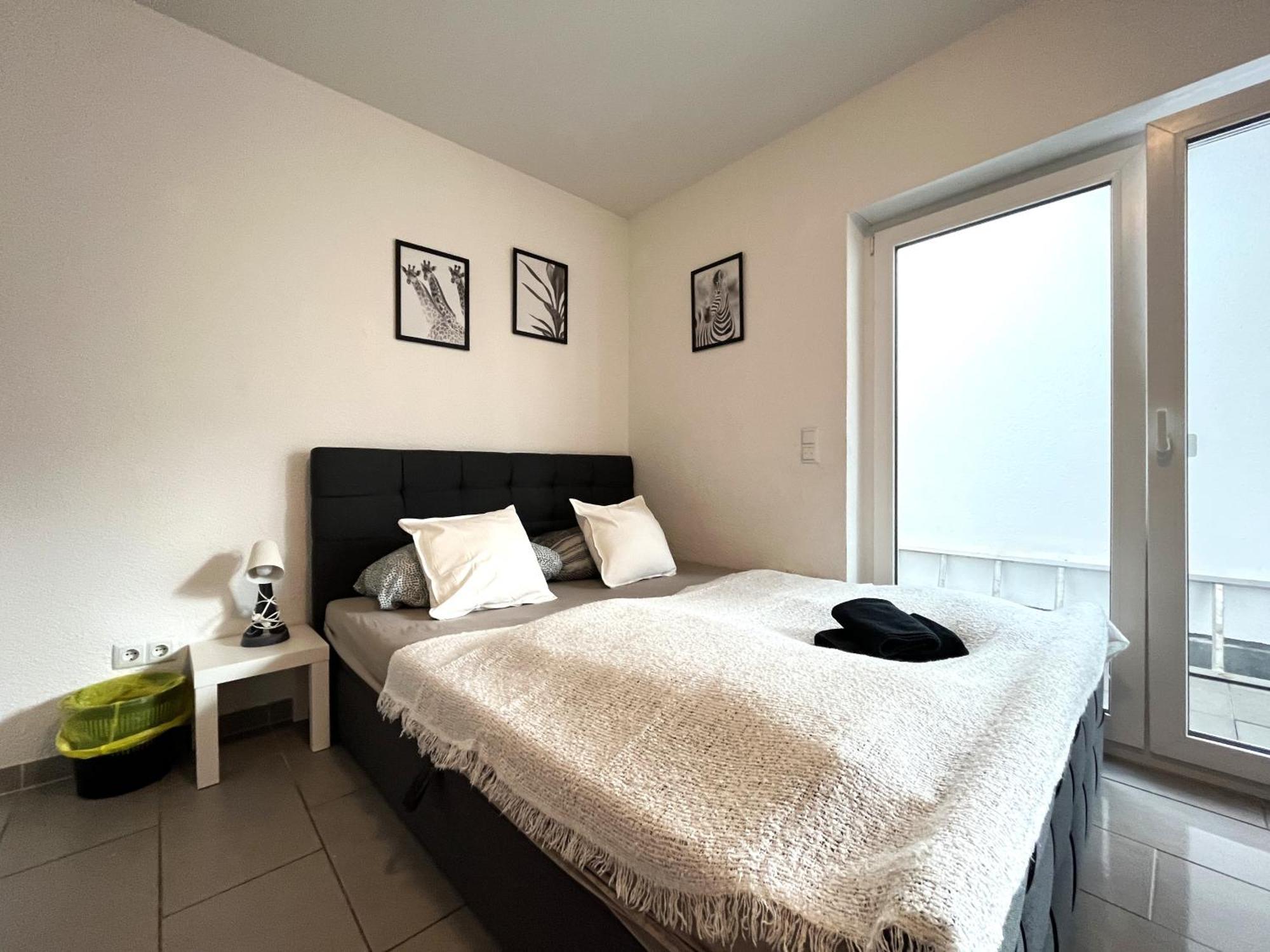 Simplex Apartments Am Europaplatz Karlsruhe Zimmer foto